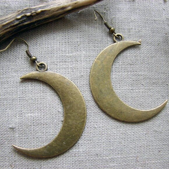 🌙 Brushed Brass Crescent Moon Dangle Earrings 🌙 - Picture 4 of 7